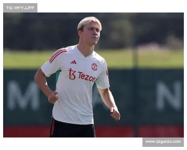 滕哈格明确将希克视为头号前锋 不考虑霍伊伦担任中锋角色 滕哈格明确将希克视为头号前锋 不考虑霍伊伦担任中锋角色